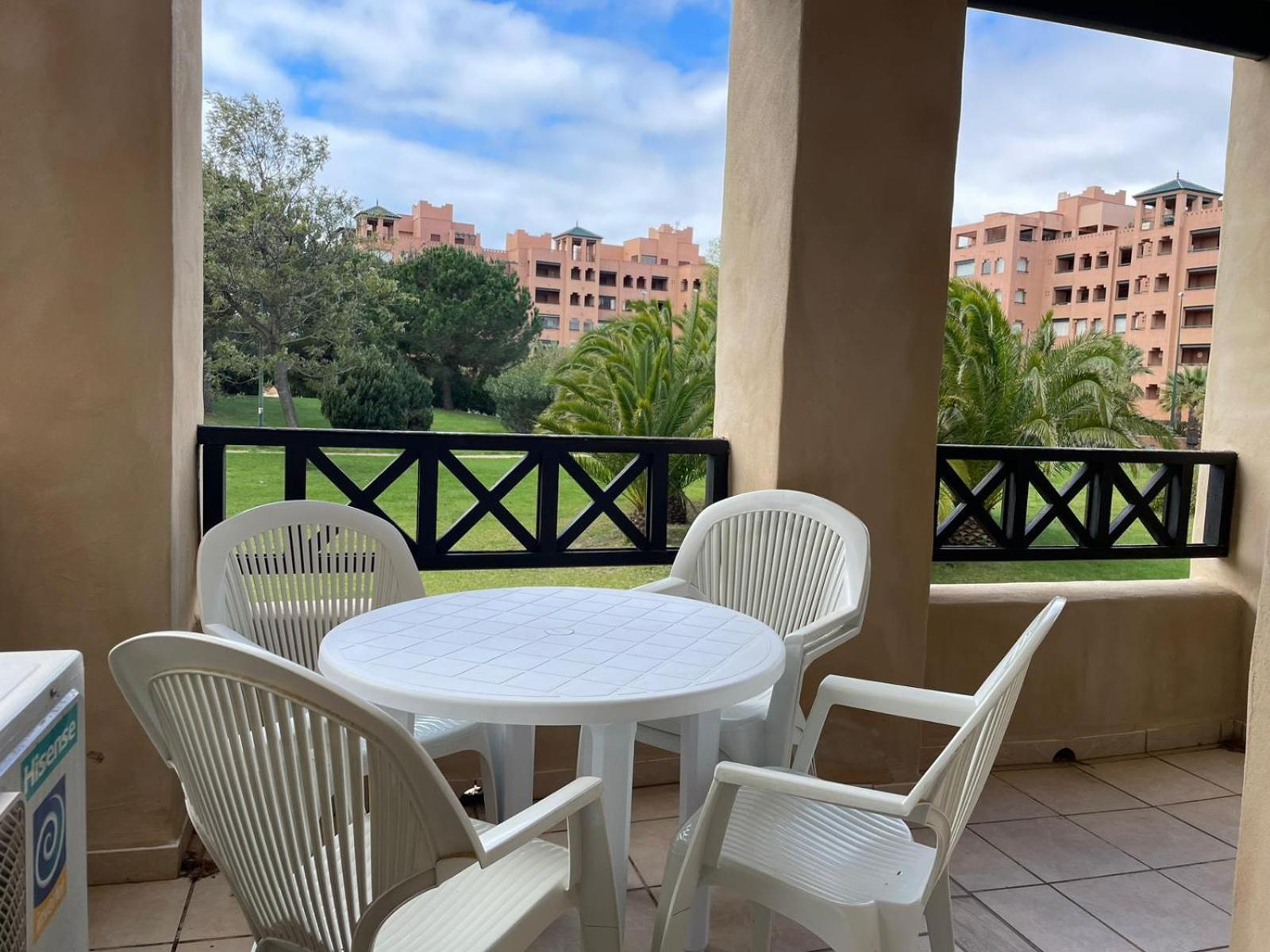Vista Jardin En Urb. Jardines De Isla Canela. Exteriör bild